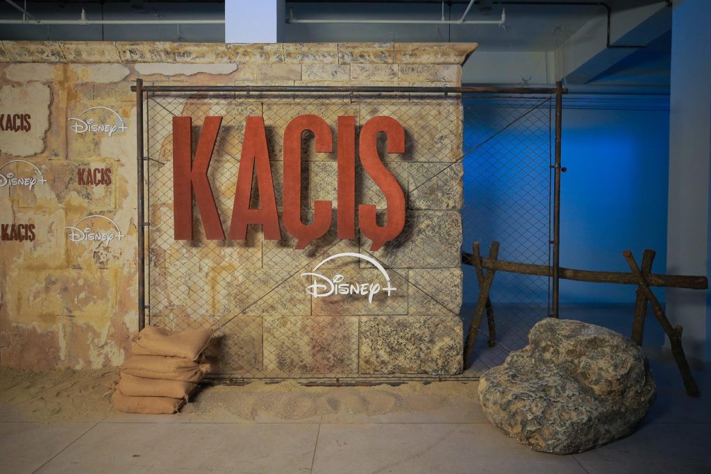 Disney+ Kaçış – Gala Launch Decoration